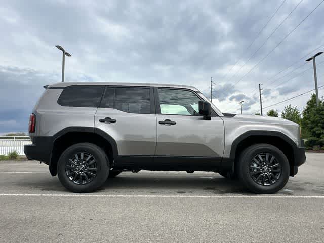 2025 Toyota Land Cruiser 4WD (Natl)