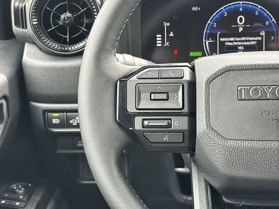 2025 Toyota Land Cruiser 4WD (Natl)