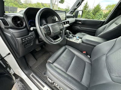 2024 Toyota Land Cruiser 4WD (Natl)