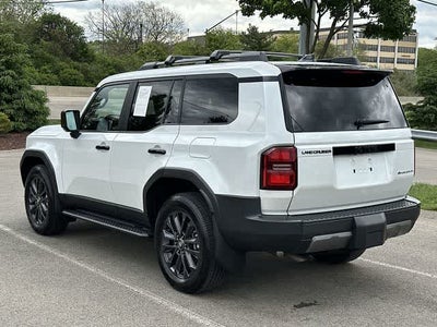 2024 Toyota Land Cruiser 4WD (Natl)