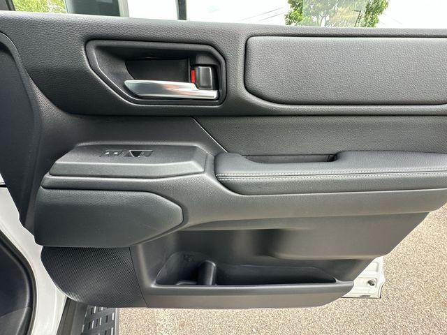 2024 Toyota Land Cruiser 4WD (Natl)