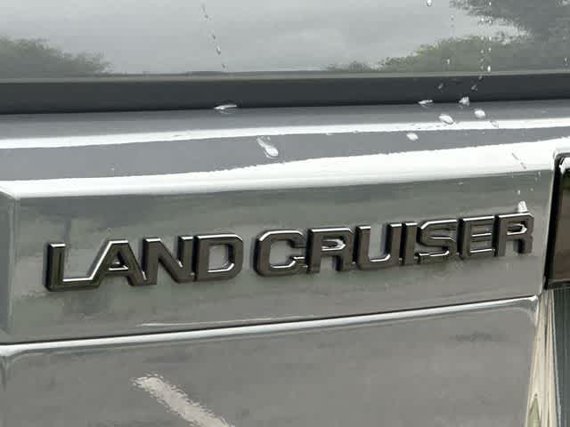 2025 Toyota Land Cruiser 4WD (Natl)