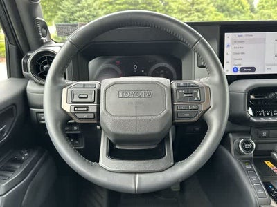 2025 Toyota Land Cruiser 4WD (Natl)