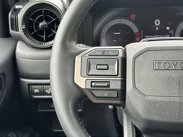 2025 Toyota Land Cruiser 4WD (Natl)