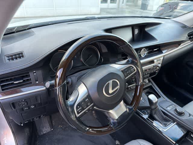 2016 Lexus ES 350 4dr Sdn