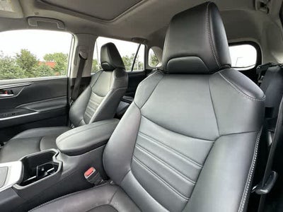 2025 Toyota RAV4 Hybrid XLE Premium