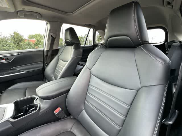 2025 Toyota RAV4 Hybrid XLE Premium