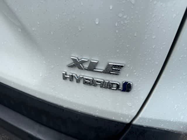 2021 Toyota RAV4 Hybrid XLE Premium