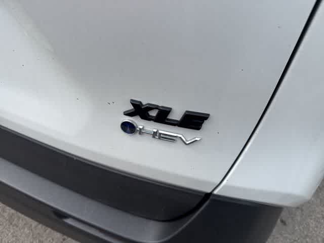 2025 Toyota RAV4 Hybrid XLE Premium