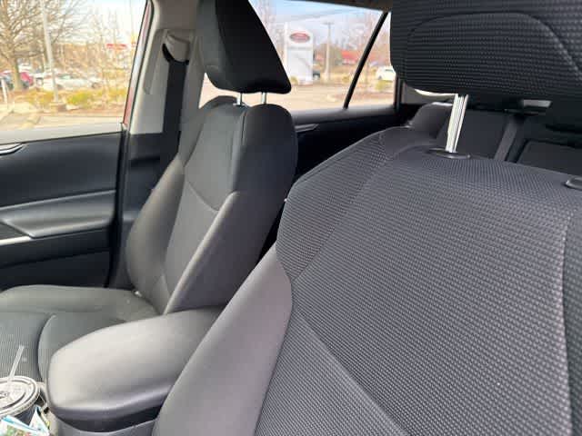 2020 Toyota RAV4 Hybrid LE