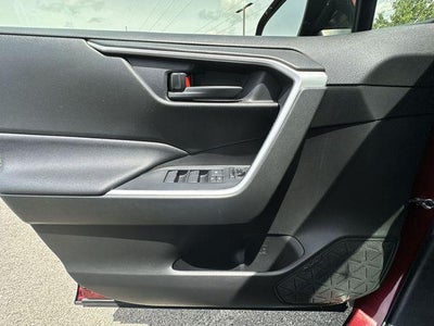 2020 Toyota RAV4 Hybrid LE