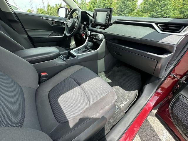 2020 Toyota RAV4 Hybrid LE
