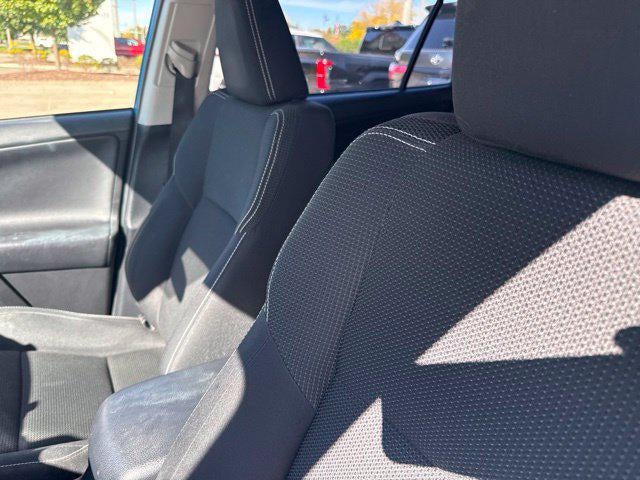 2017 Toyota RAV4 Hybrid XLE