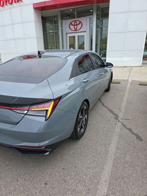2022 Hyundai Elantra Hybrid Limited