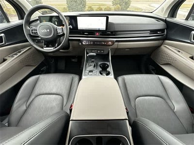 2025 Kia Carnival LXS