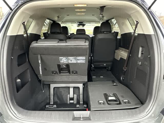 2025 Kia Carnival LXS