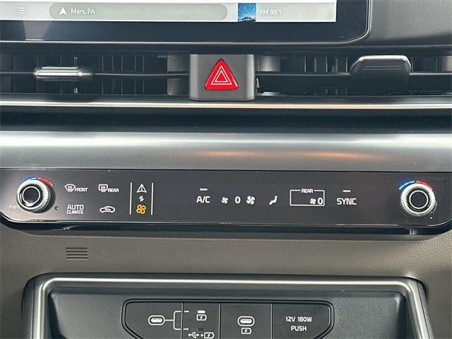 2025 Kia Carnival LXS