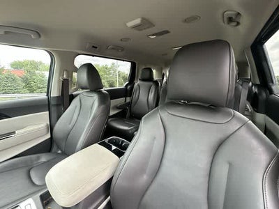 2024 Kia Carnival EX