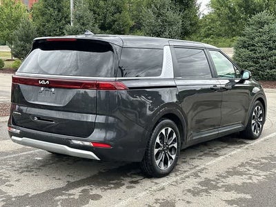 2024 Kia Carnival EX