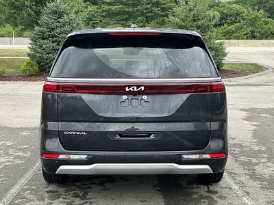 2024 Kia Carnival EX