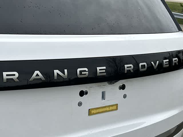 2025 Land Rover Range Rover SE