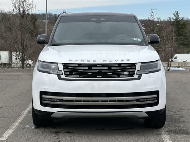 2025 Land Rover Range Rover SE