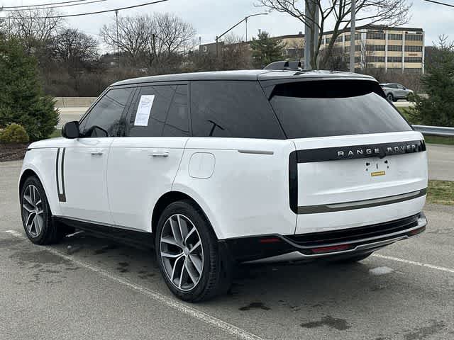 2025 Land Rover Range Rover SE