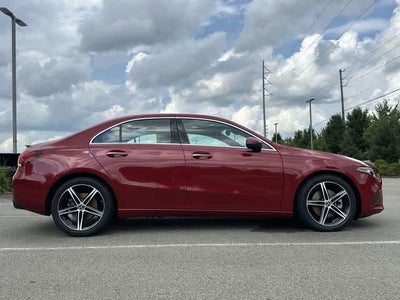 2020 Mercedes-Benz A 220 A 220