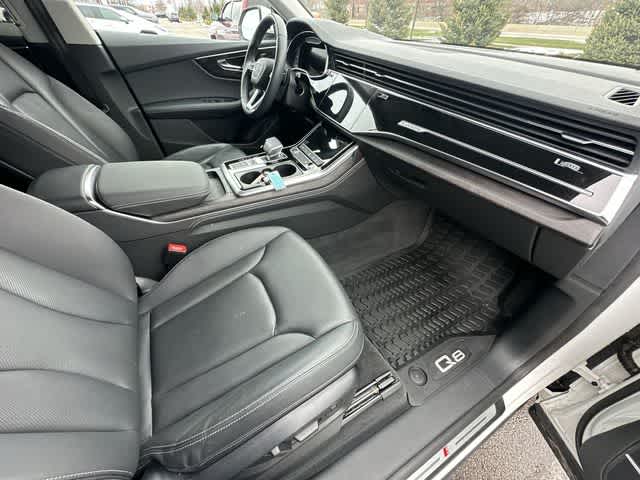 2023 Audi Q8 Premium Plus