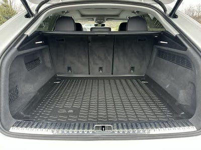 2023 Audi Q8 Premium Plus