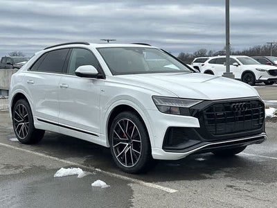2023 Audi Q8 Premium Plus