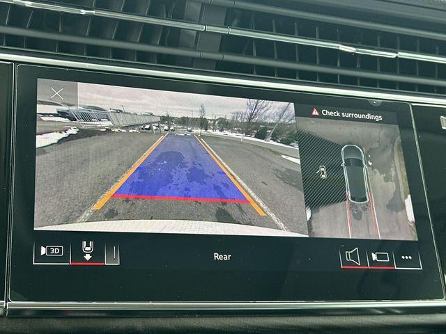 2023 Audi Q8 Premium Plus