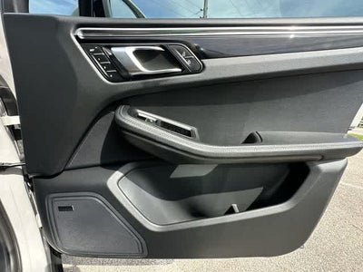 2024 Porsche Macan S