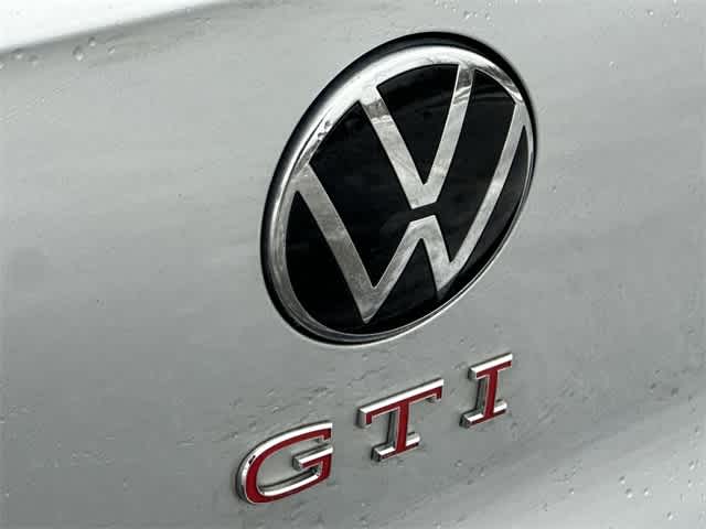 2023 Volkswagen Golf GTI SE