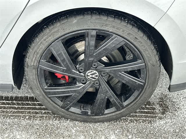 2023 Volkswagen Golf GTI SE