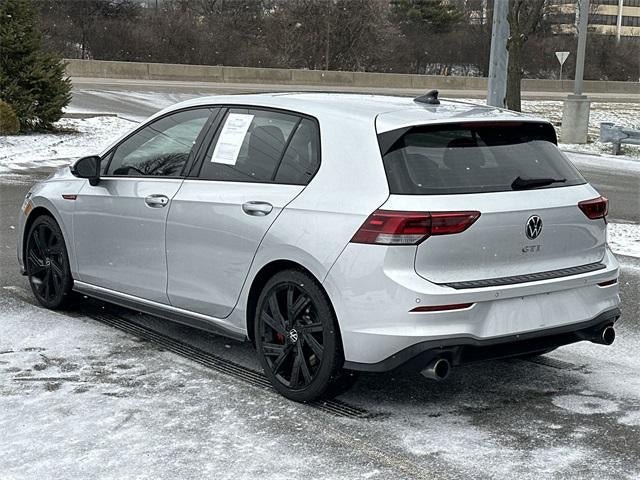 2023 Volkswagen Golf GTI SE