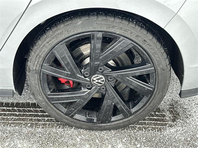 2023 Volkswagen Golf GTI SE