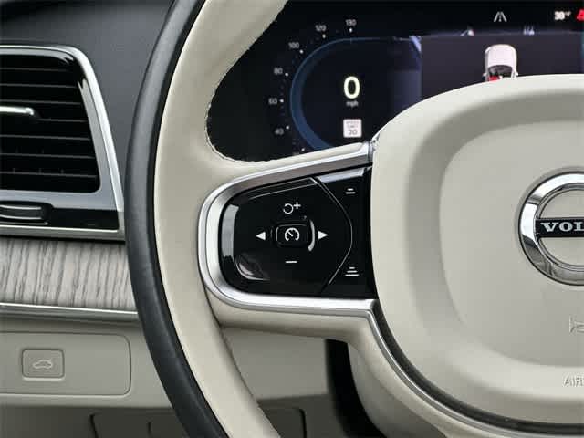 2024 Volvo XC90 Plus Bright Theme
