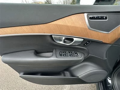 2023 Volvo XC90 Plus