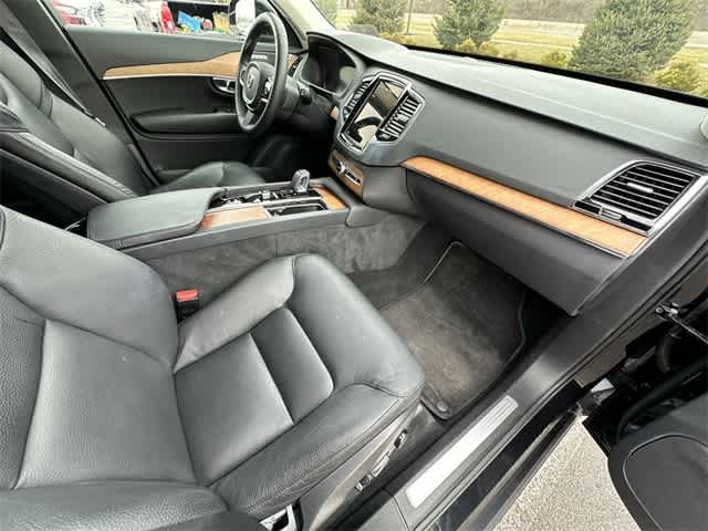 2023 Volvo XC90 Plus