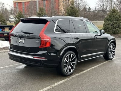 2023 Volvo XC90 Plus