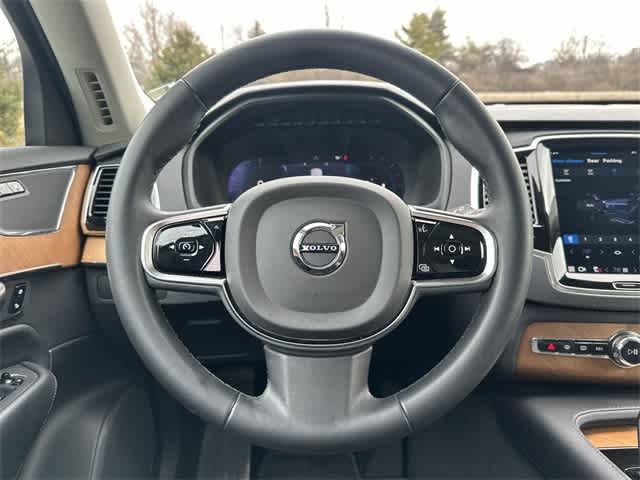 2023 Volvo XC90 Plus