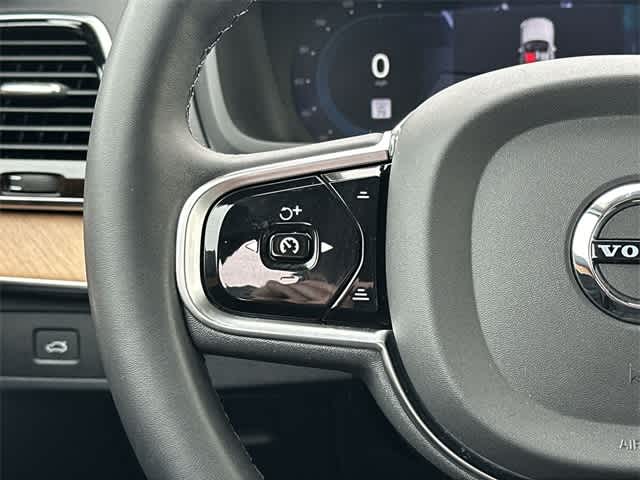 2023 Volvo XC90 Plus