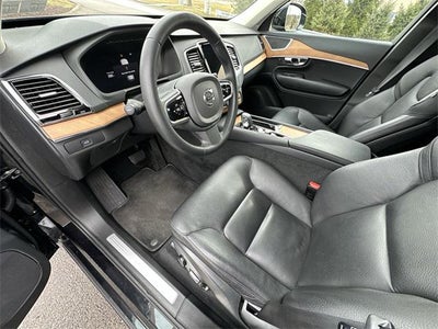 2023 Volvo XC90 Plus