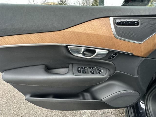 2023 Volvo XC90 Plus