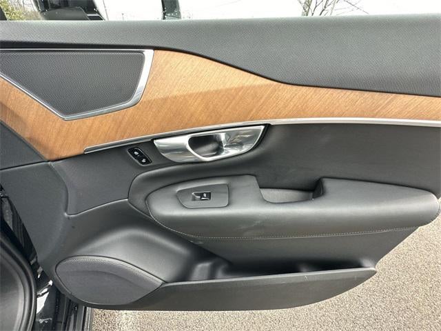 2023 Volvo XC90 Plus