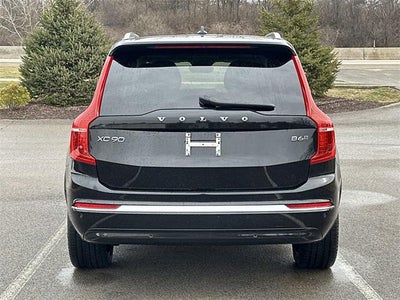 2023 Volvo XC90 Plus