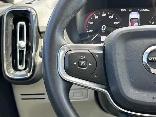 2021 Volvo XC40 Inscription