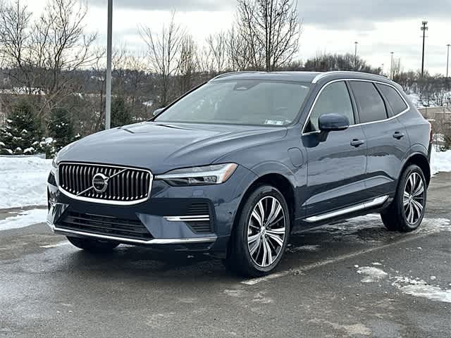 2023 Volvo XC60 Recharge Plug-In Hybrid Ultimate Bright Theme