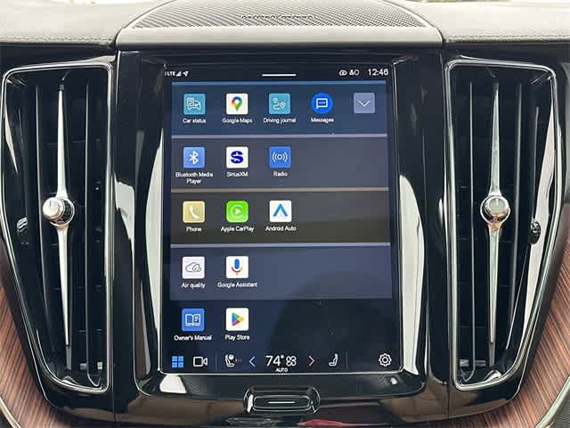2023 Volvo XC60 Recharge Plug-In Hybrid Ultimate Bright Theme